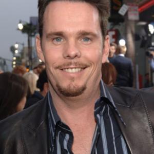 Kevin Dillon at event of Poseidon 2006