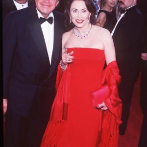 Faye Dunaway at event of The 69th Annual Academy Awards (1997)
