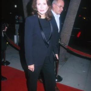 Faye Dunaway at event of Joan of Arc 1999