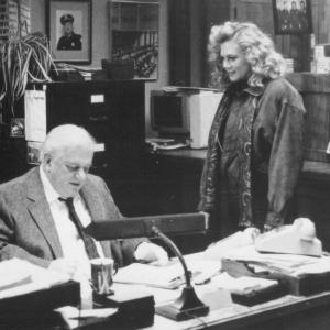 Still of Kathleen Turner and Charles Durning in VI Warshawski 1991