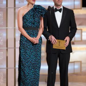 The Golden Globe Awards  66th Annual Telecast Maggie Gyllenhaal Aaron Eckhart