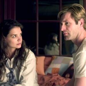 Still of Aaron Eckhart and Katie Holmes in Thank You for Smoking (2005)