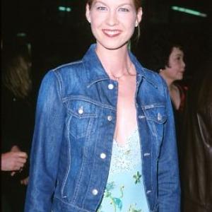 Jenna Elfman at event of Charlies Angels 2000
