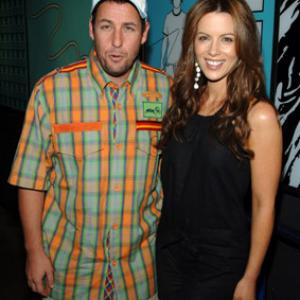 Kate Beckinsale and Adam Sandler at event of Total Request Live (1999)