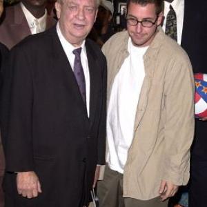Rodney Dangerfield and Adam Sandler at event of Little Nicky 2000