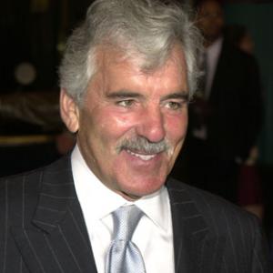 Dennis Farina at event of Big Trouble 2002