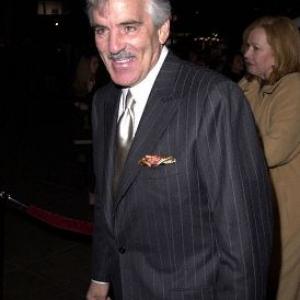 Dennis Farina at event of Snatch. (2000)
