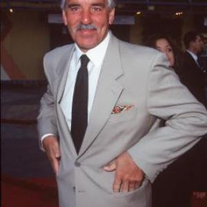 Dennis Farina at event of Out of Sight 1998