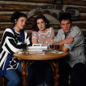 Still of Lara Flynn Boyle, James Marshall and Sheryl Lee in Twin Pykso miestelis (1990)