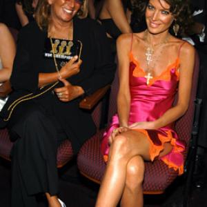 Lara Flynn Boyle and Penny Marshall at event of ESPY Awards (2003)