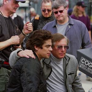 Benicio Del Toro and William Friedkin in The Hunted 2003