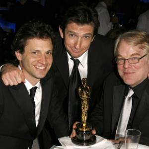 Philip Seymour Hoffman and Dan Futterman at event of The 78th Annual Academy Awards 2006