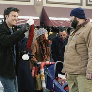 Still of Ben Affleck and James Gandolfini in Surviving Christmas 2004