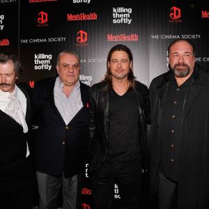 Brad Pitt, James Gandolfini, Vincent Curatola and Ben Mendelsohn at event of Kazino apiplesimas (2012)