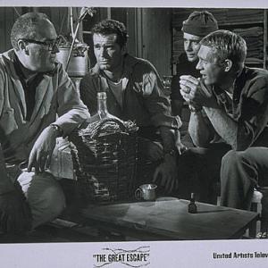 Still of Steve McQueen, James Garner and Jud Taylor in The Great Escape (1963)