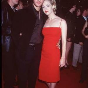 Jennie Garth and Peter Facinelli at event of Cant Hardly Wait 1998