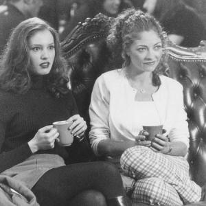 Still of Rebecca Gayheart and Alicia Witt in Urban Legend 1998