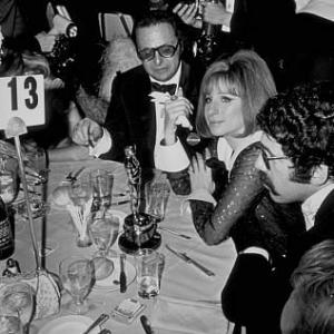 Academy Awards 41st Annual Barbra Streisand Elliot Gould