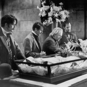 Still of Cary Elwes Anthony Hopkins Billy Campbell Sadie Frost and Richard E Grant in Dracula 1992