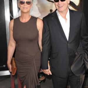 Jamie Lee Curtis and Christopher Guest at event of Flipped 2010
