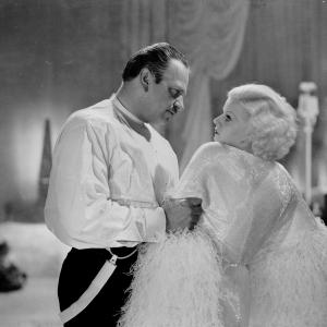 Still of Wallace Beery and Jean Harlow in Dinner at Eight 1933