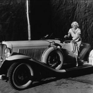 Jean Harlow with her 1932 Auburn 12 C 1932