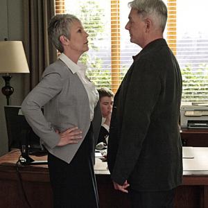 Still of Jamie Lee Curtis and Mark Harmon in NCIS Naval Criminal Investigative Service 2003
