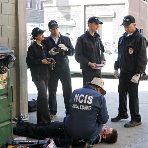 Still of Mark Harmon, Sean Murray, Michael Weatherly and Cote de Pablo in NCIS: Naval Criminal Investigative Service (2003)