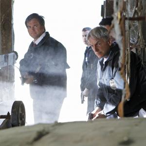 Still of Mark Harmon and Michael Weatherly in NCIS: Naval Criminal Investigative Service (2003)