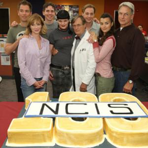 Lauren Holly, Mark Harmon, Pauley Perrette and Cote de Pablo at event of NCIS: Naval Criminal Investigative Service (2003)