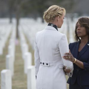Still of Katherine Heigl and Alfre Woodard in State of Affairs (2014)