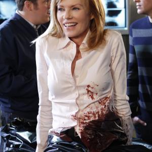 Still of Marg Helgenberger in CSI kriminalistai 2000