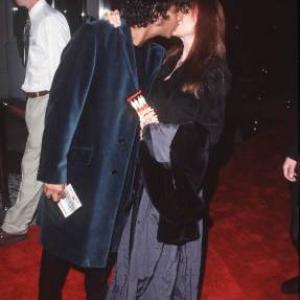 Barbara Hershey and Naveen Andrews at event of Lok, stok arba sauk (1998)