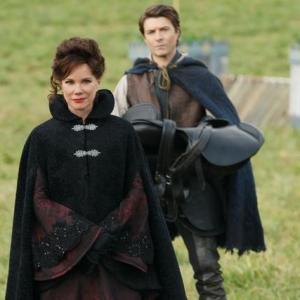 Still of Barbara Hershey and Noah Bean in Once Upon a Time (2011)