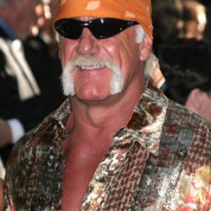 Hulk Hogan at event of Pasauliu karas 2005
