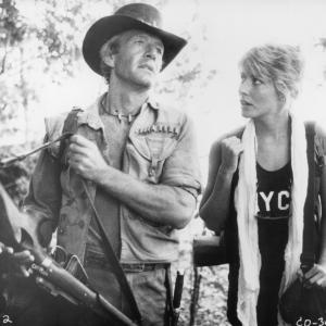 Still of Paul Hogan and Linda Kozlowski in Crocodile Dundee (1986)