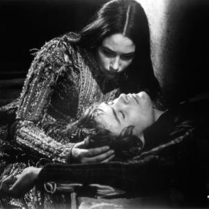 Still of Olivia Hussey and Leonard Whiting in Romeo and Juliet (1968)