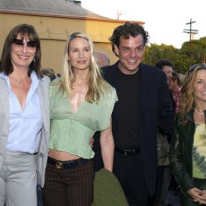 Anjelica Huston Kelly Lynch Sheryl Crow and Danny Huston at event of Ivansxtc 2000