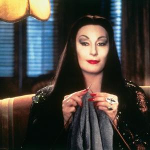 Still of Anjelica Huston in Addams Family Values (1993)