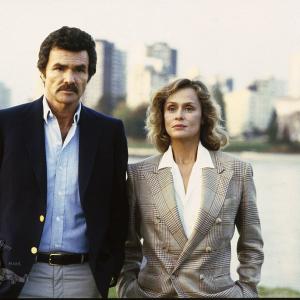 Still of Burt Reynolds and Lauren Hutton in Malone 1987