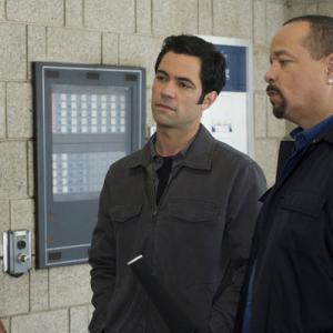 Still of Ice-T and Danny Pino in Law & Order: Special Victims Unit (1999)