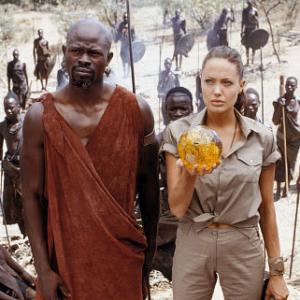 Still of Angelina Jolie and Djimon Hounsou in Lara Croft Tomb Raider The Cradle of Life 2003