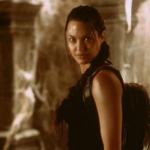 Still of Angelina Jolie in Lara Croft: Tomb Raider (2001)