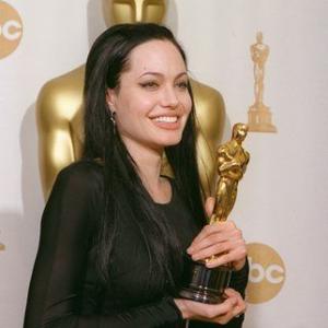 72nd Annual Academy Awards 032600 Angelina Jolie