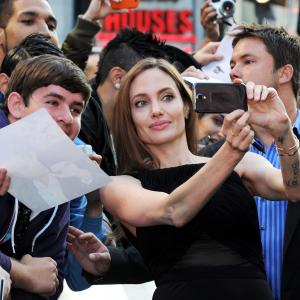 Angelina Jolie at event of Pasaulinis karas Z (2013)