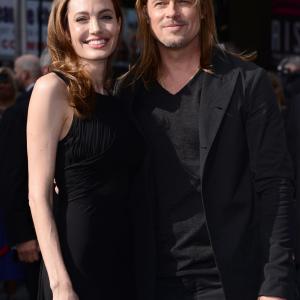 Brad Pitt and Angelina Jolie at event of Pasaulinis karas Z (2013)