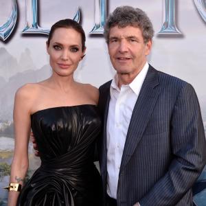 Angelina Jolie and Alan Horn at event of Piktadares istorija (2014)