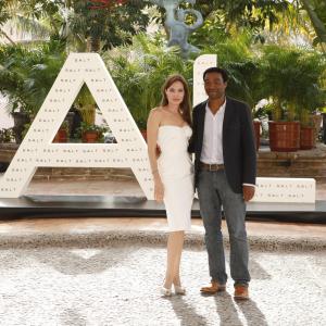 Angelina Jolie and Chiwetel Ejiofor at event of Salt 2010