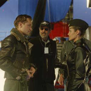 Still of Jude Law, Jon Avnet and Angelina Jolie in Sky Captain and the World of Tomorrow (2004)