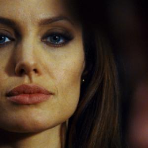 Still of Angelina Jolie in Ieskomas (2008)